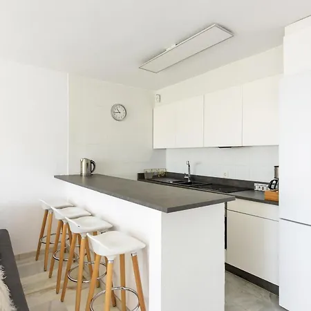 Urbanchicmalaga Sea View Year Pool 10m From And Shops In Torremuelle Appartement Benalmádena